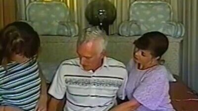 Grandpa gets himself some fresh young pussy to fuck - thesexsex.com