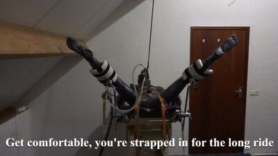 Milked on the gynchair in full rubber - thesexsex.com